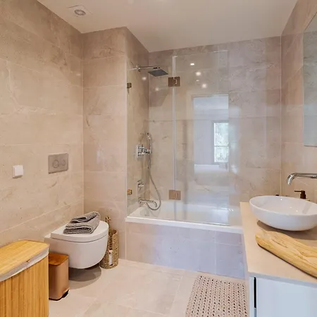 Quinta View *